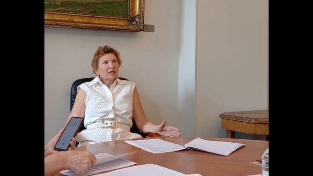 Марина Николаевна Рогатовская о поездках в зону СВО, об адресной помощи, о сопричастности.mp4