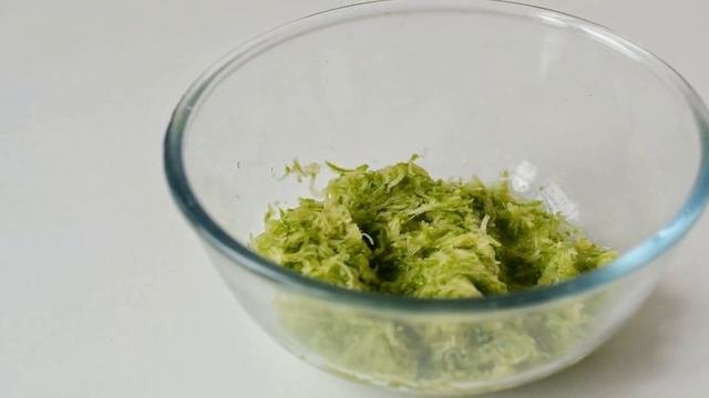 Кабачковые оладьи на пару