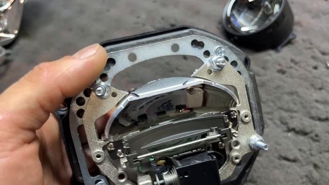 Ford S-Max - ремонт фар, замена линз, диодные Expression Drive