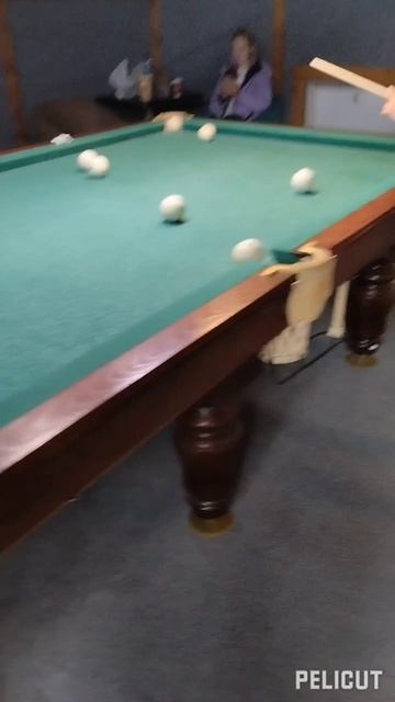УЧИМСЯ ИГРАТЬ В БИЛЬЯРД
