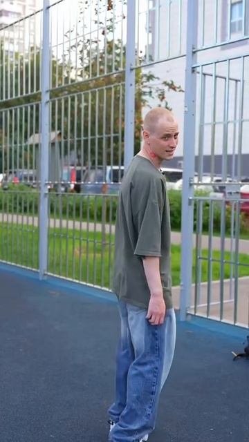 Променял друзей на девушку...