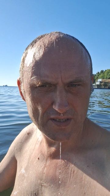 04.08.2025г  купался у себя в городе Владивостоке, я не клон