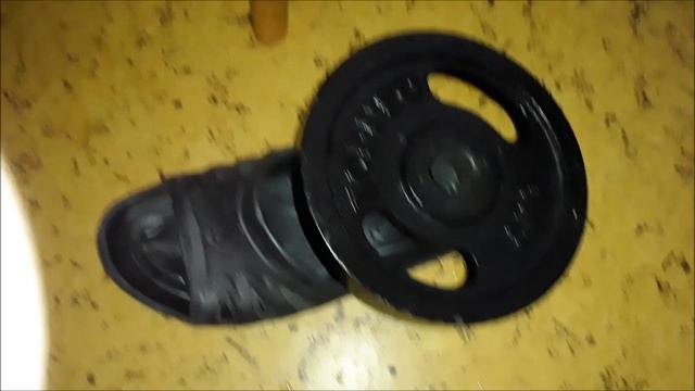 Как склеить подошву обуви