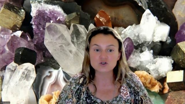 Малахитовая шкатулка часть 2. Читает Юлия Бзовая 29.09.25
