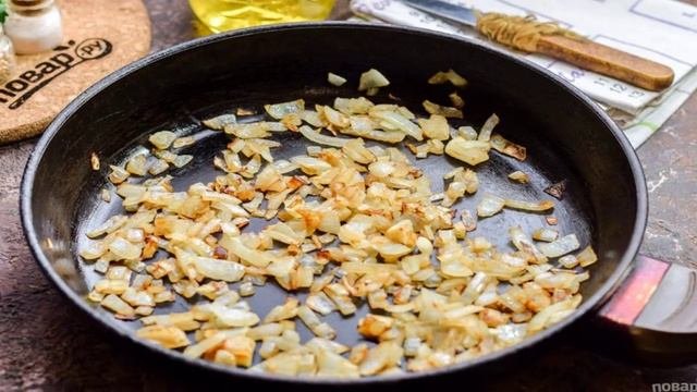Котлеты с жареным луком