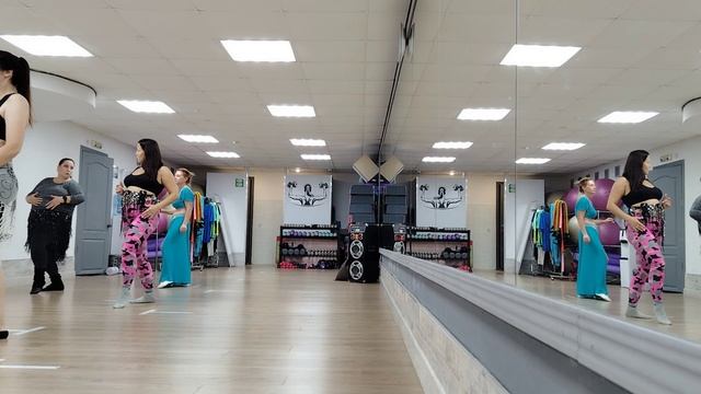 30-09-2025 Учим движение. 🤩💃