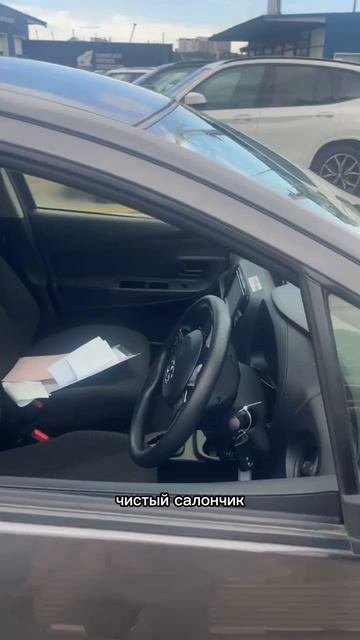 TOYOTA VITZ 2019