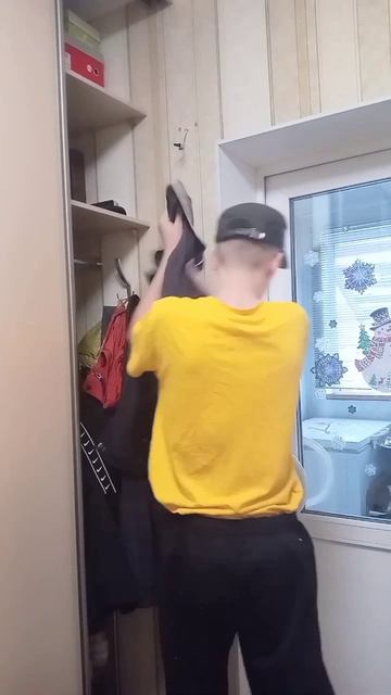 БАТЯ ОПОЗДАЛ НА РАБОТУ