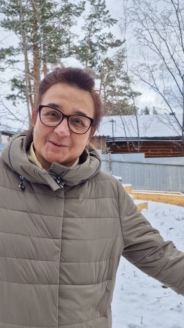 Директор Нижнекуранахской гимназии Татьяна Митрохина о пришкольном участке школы 30.09.2025