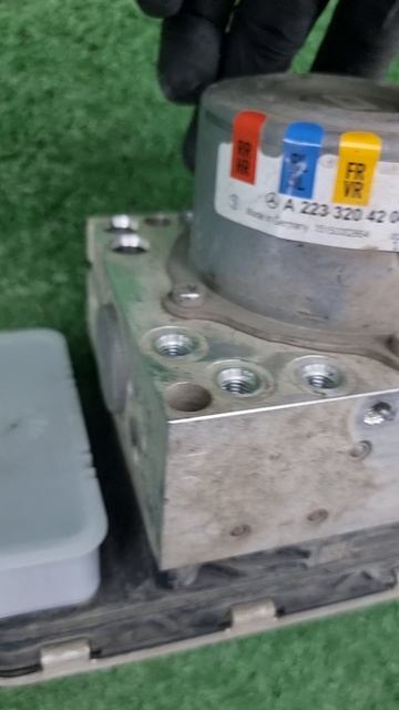 8228758