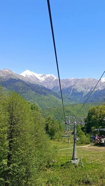 🐺«Волчья скала» — кресельная канатная дорога на🏂 горнолыжном⛷️ курорте «Роза Хутор»#розахутор