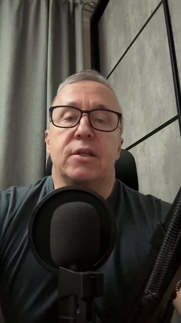 Девушка в отношениях но флиртует и пишет сообщения. Что это означает?