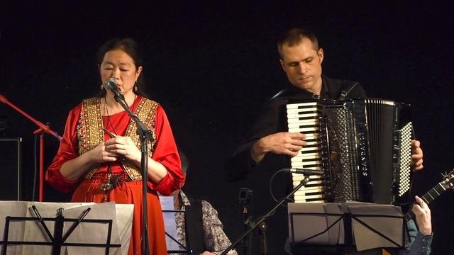 Музыкальная композиция - Пение китов, музыка якутских и алеутских шаманов