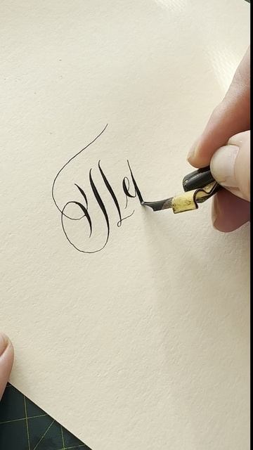 Пёрышко🖋️