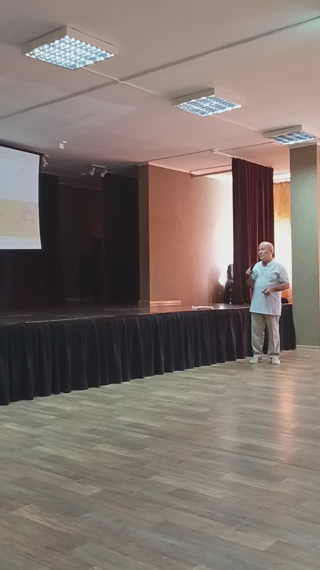 Сюрков Олег Григорьевич. Как оставаться здоровым на пасеке.