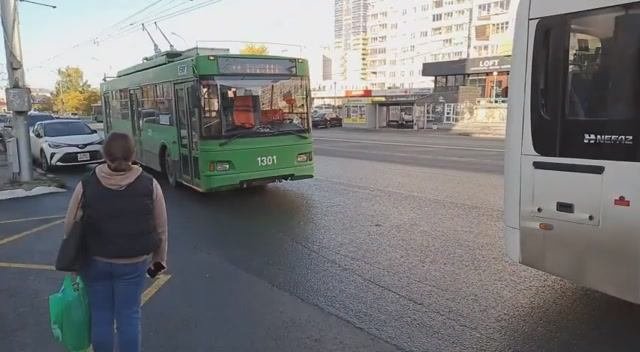 Новосибирский троллейбус. Поездка на троллейбусе ТролЗа-5275.06 Оптима  1301