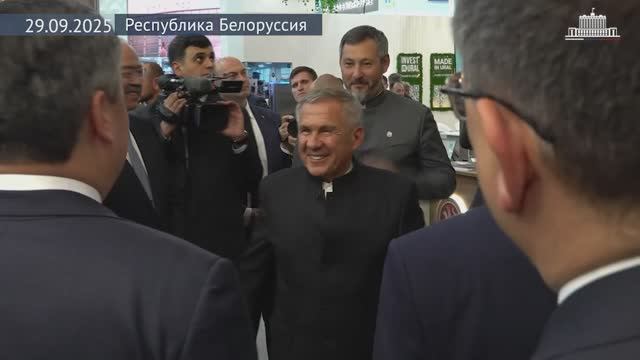 На стенде Татарстана глава региона Рустам Минниханов рассказал о сотрудничестве с Белоруссией 29.09