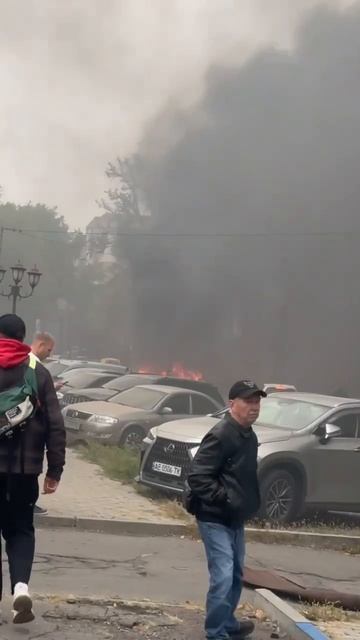 Первые минуты после прилетов по колл-центру в Днепропетровске!