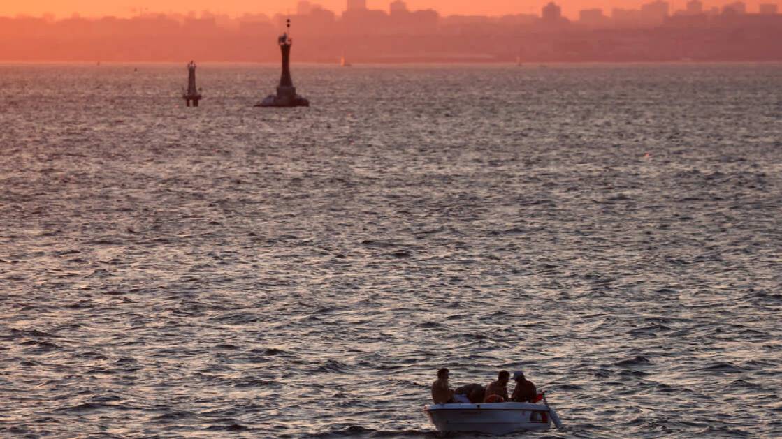 СМИ: турецкие рыбаки обнаружили украинский безэкипажный катер с бомбой