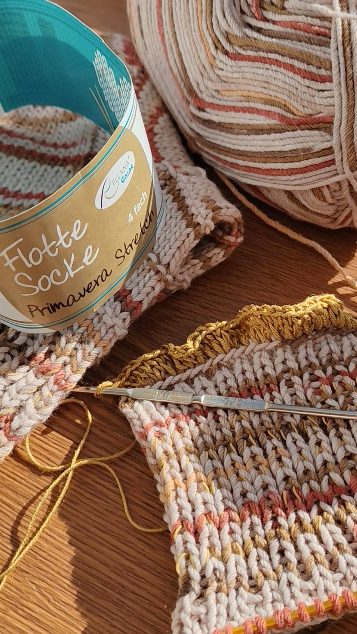 Вяжу и украшаю 🧶🙂