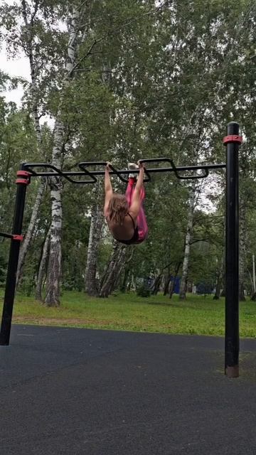 Я та, которая любит упражнения на спину 💪