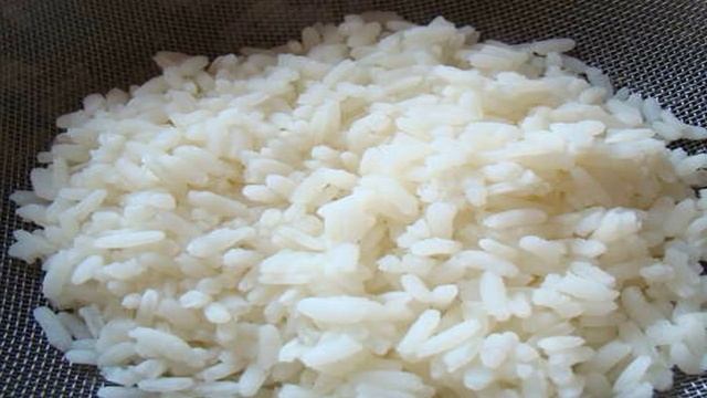 Кальмар фаршированный грибами и рисом