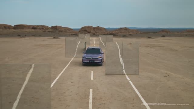 VOYAH FREE+ умное вождение в зеркальном лабиринте 🚗