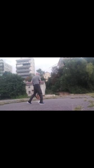 Удар листоноша: відпрацювання на лапах