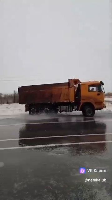 1000132886.mp4