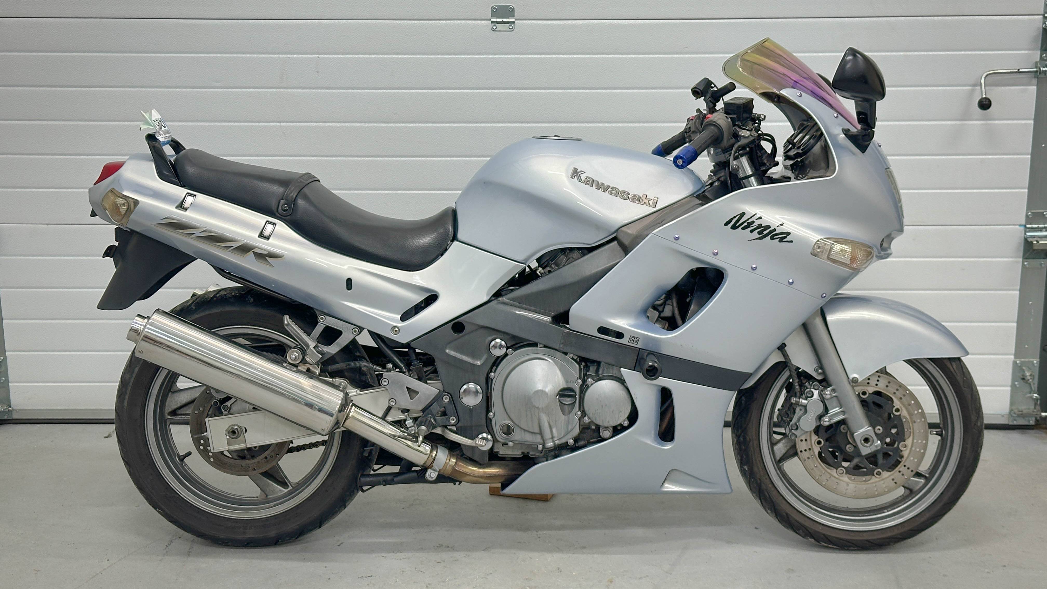 Kawasaki ZZR400 - ZX400N-036147