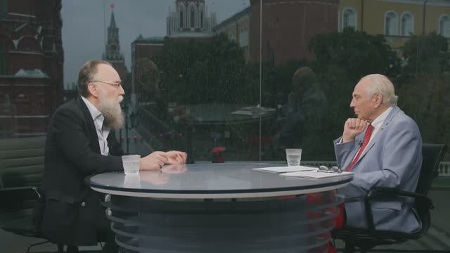 Европа изолируется? – Интервью Александра фон Бисмарка с Александром Дугиным