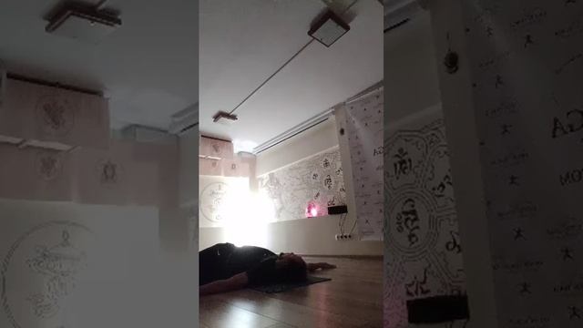 Йога онлайн с Олегом Атма для начинающих