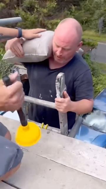 любите работать с друзьями?