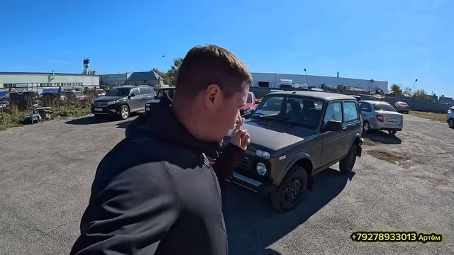 ДРУЗЬЯ ВЗЯЛИ СЕБЕ ПО НИВЕ. СРАВНЕНИЕ БАЗЫ И ЛЮКСА. КУПИЛ ВЕСТА СВ КРОСС В СВОЙ ДР