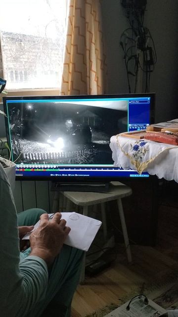 ночь не дал сосед спать 😴 врубил музыку