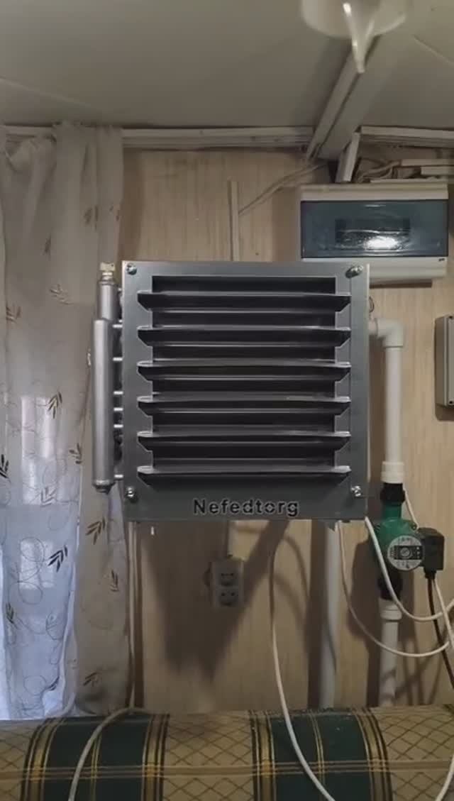 Тепловентилятор водяной 300х300