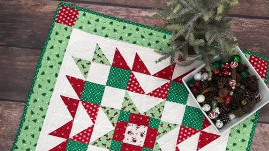 50 идей новогодних мини-квилтов 🎄 Подборка для вдохновения