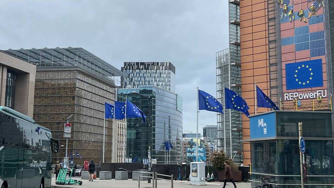 Евросоюз частично восстанавливает санкции против Ирана