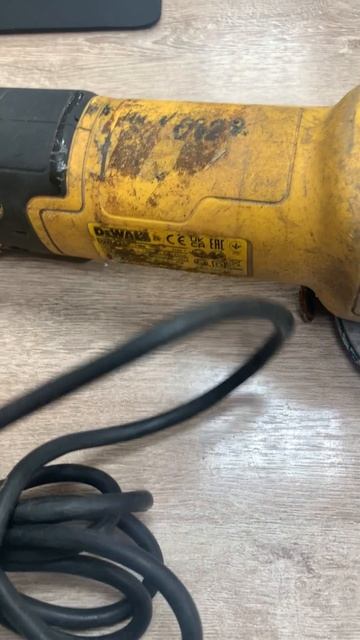 УШМ Dewalt DWE 4257