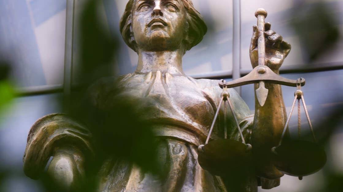 Меликов призвал привлечь к ответственности родителей участников драки у лицея