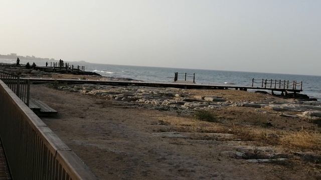 Прогулка по берегу каспийского моря