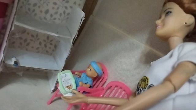 новые ванный набор.🛁🤣😃 Сабрина и Артём: весёлые истории кукол Барби.