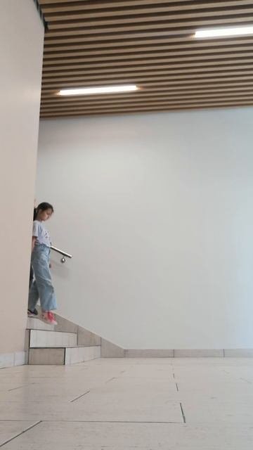 VID_20250928_122725.mp4