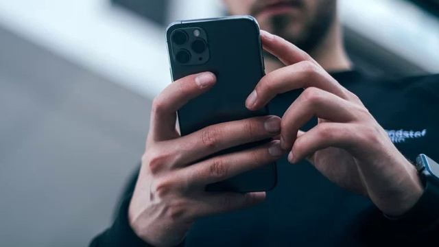 Предложение без спроса: в России обрушились продажи смартфонов.