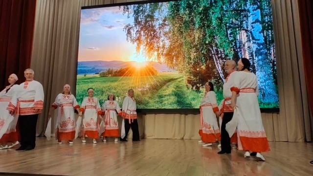 Праздничный концерт, посвящённый Дню пожилого человека "Возрасту не подвластны"