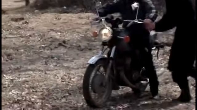 моцики в деревне Деревня и мото это к беде, там спирта много..