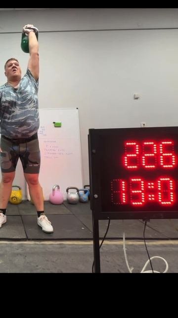 Shorts Золотой тигр