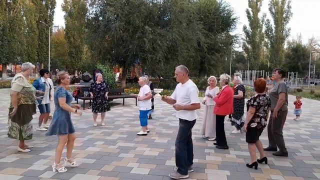 У нас сегодня пикничок