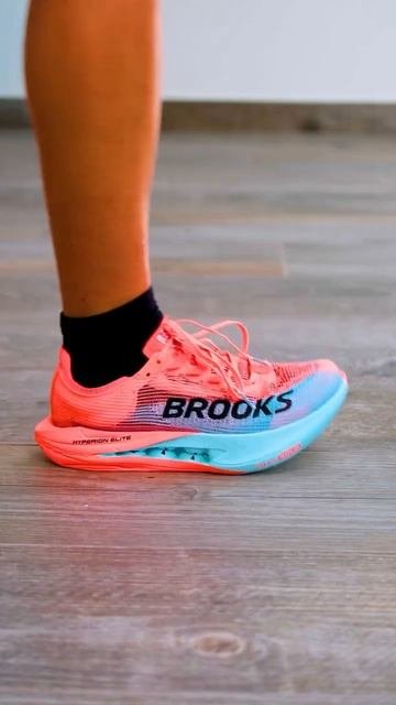 Спортивная модель Brooks Hyperion Elite 5