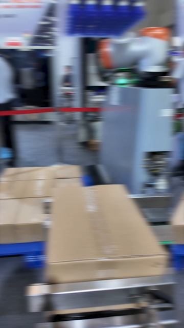 Minipress.ru Упаковочная машина для фармацевтики с вертикальной подачей